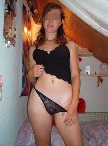 Plan baise dans le centre-ville de Argenteuil avec une fille très cool